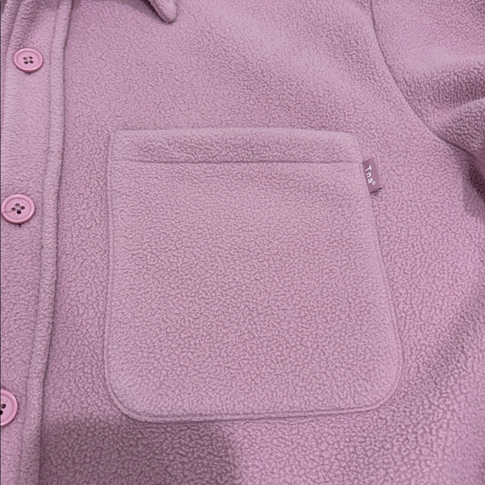 Aritzia -TNA Polar Shirt Jacket - Picture 3 of 9